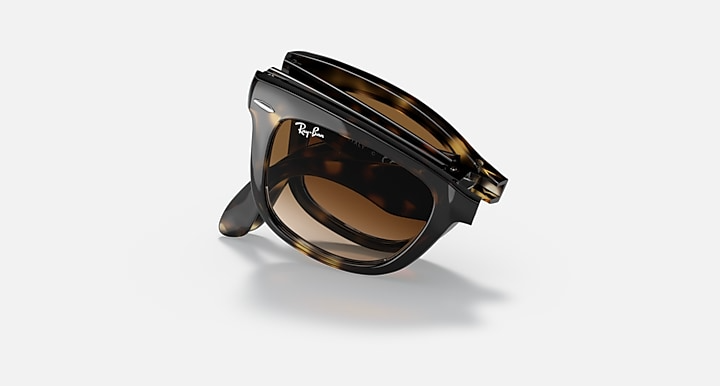 RB4105 Wayfarer Folding Classic – Shades of Charleston