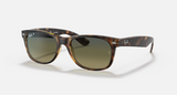 RB2132 New Wayfarer Classic