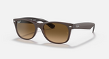 RB2132F New Wayfarer Classic