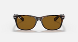 RB2132F New Wayfarer Classic
